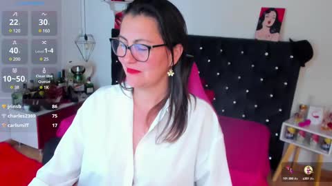 Snapshot of d_martii chatting on 03/01/25, 08:42 Mia online show from 03/01/25, 08:42