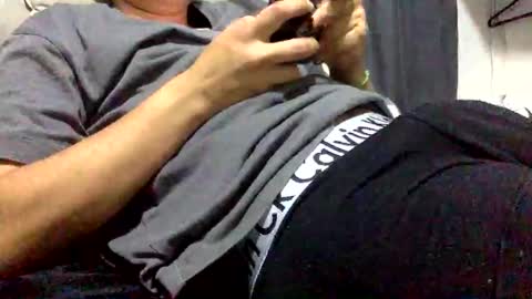 Snapshot of daaaaaaavid18 chatting on 11/10/25, 12:42 Daaaaaaavid18 online show from 11/10/25, 12:42