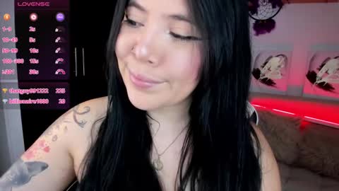 Snapshot of daahanna_ chatting on 09/28/25, 04:29 Ailyn  online show from 09/28/25, 04:29