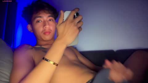   online show from 01/02/25, 07:29