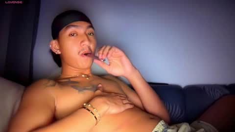   online show from 10/15/25, 07:58