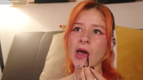 Snapshot of daarlene chatting on 01/06/26, 11:03 Darlene online show from 01/06/26, 11:03