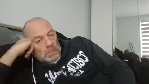 Snapshot of dab2912 chatting on 01/12/25, 01:37 dab2912 online show from 01/12/25, 01:37