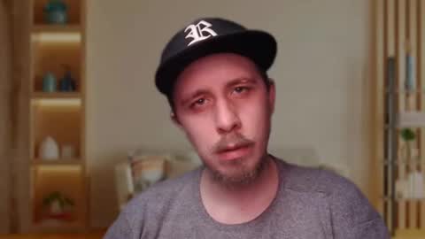 Snapshot of dabbydaddy25 chatting on 10/17/25, 03:10 dabbydaddy25 online show from 10/17/25, 03:10