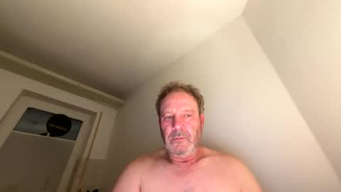 dachdecker7269 online show from 02/18/26, 05:03