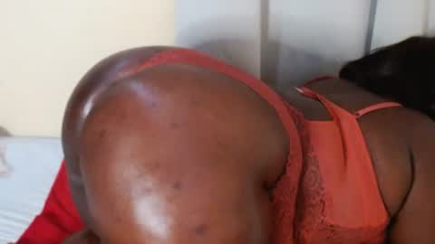 Snapshot of dackchoc21 chatting on 11/11/25, 05:24 dackchoc21 online show from 11/11/25, 05:24