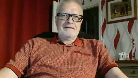 Brian ... online show from 09/10/25, 07:58