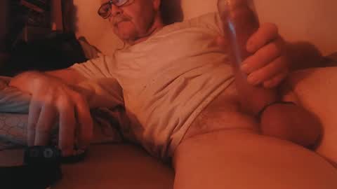 Snapshot of daddiesmonstercock chatting on 02/11/25, 10:48 daddiesmonstercock online show from 02/11/25, 10:48