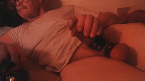 Snapshot of daddiesmonstercock chatting on 03/09/25, 11:46 daddiesmonstercock online show from 03/09/25, 11:46