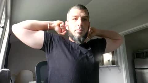 Snapshot of daddo1477 chatting on 11/28/25, 06:21 daddo1477 online show from 11/28/25, 06:21