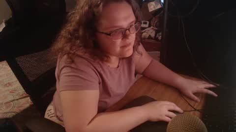 Snapshot of daddsliltoy chatting on 03/03/25, 04:56 DaddysLilToy online show from 03/03/25, 04:56