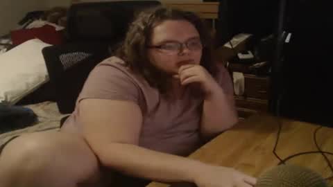 Snapshot of daddsliltoy chatting on 03/08/25, 02:34 DaddysLilToy online show from 03/08/25, 02:34