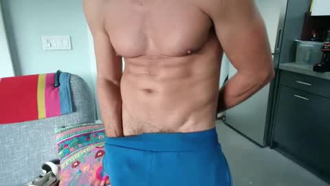 Snapshot of daddycache chatting on 11/09/25, 12:20 bas online show from 11/09/25, 12:20