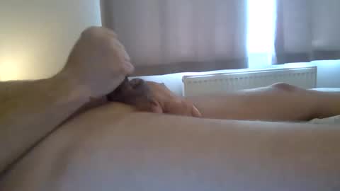 Snapshot of daddycool80 chatting on 12/19/25, 12:01 daddycool80 online show from 12/19/25, 12:01