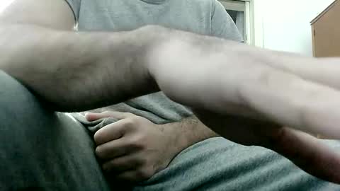 Snapshot of daddyfeet29 chatting on 12/07/24, 07:43 Greekboy28 online show from 12/07/24, 07:43