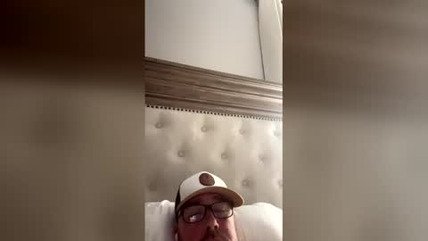 Snapshot of daddylong10inchinyou chatting on 12/20/25, 05:25 daddylong10inchinyou online show from 12/20/25, 05:25