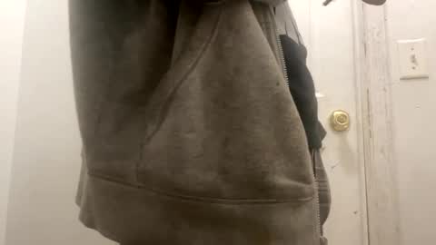 Snapshot of daddylongyk chatting on 11/02/25, 12:35 daddylongyk online show from 11/02/25, 12:35