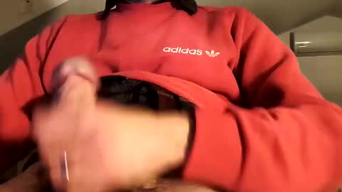 Snapshot of daddypunk chatting on 01/25/25, 07:39 daddypunk online show from 01/25/25, 07:39