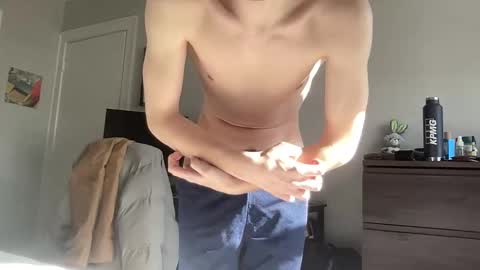 Snapshot of daddysfavorite01 chatting on 01/15/26, 04:22 daddys boy online show from 01/15/26, 04:22