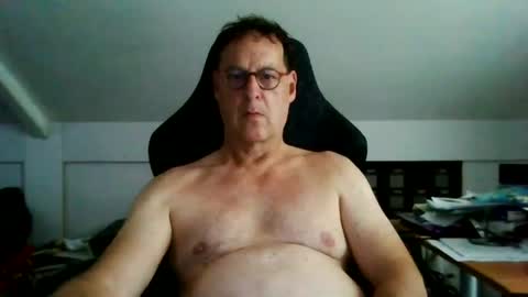 Snapshot of daddyspoenk chatting on 06/24/26, 01:21 Dannyspoenk online show from 06/24/26, 01:21