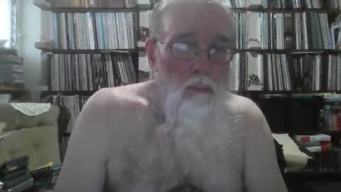 Snapshot of dadpigslut2 chatting on 10/15/25, 04:51 dadpigslut online show from 10/15/25, 04:51