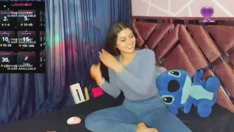 Snapshot of dafna_and_chriss chatting on 07/05/26, 01:34 dafna lorens online show from 07/05/26, 01:34