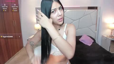 Snapshot of dafne_hills chatting on 11/28/25, 07:38 Dafne online show from 11/28/25, 07:38