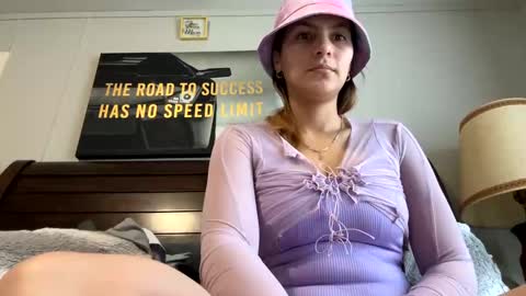 Snapshot of dafnecloutier chatting on 02/14/25, 01:08 Dafne 27 Cory-24 online show from 02/14/25, 01:08