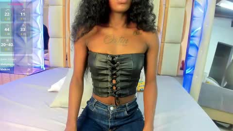 Dafnee online show from 09/21/25, 12:18