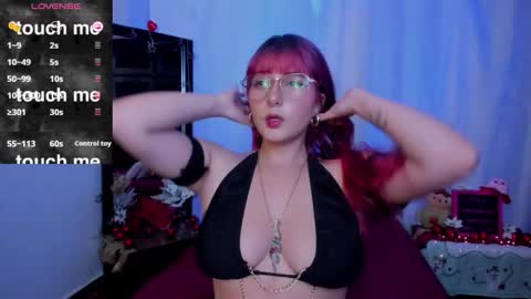 Dafne Moon online show from 12/03/25, 02:41