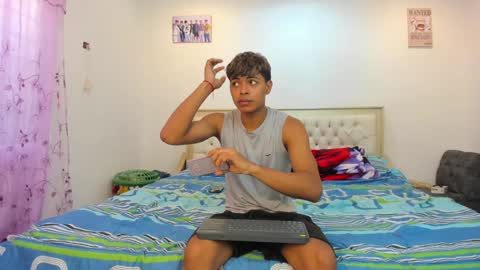 dafnezahiraa  online show from 01/30/25, 06:21