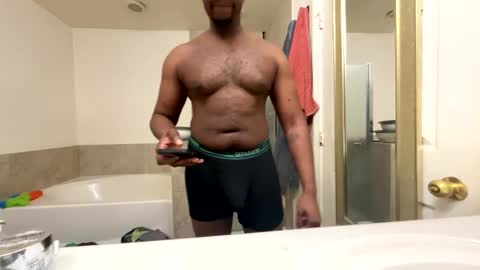 Snapshot of dafoxxx876 chatting on 04/22/26, 10:33 dafoxxx876 online show from 04/22/26, 10:33