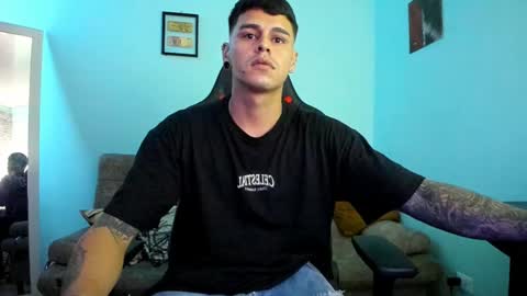 Snapshot of dage_19 chatting on 12/05/24, 03:37 my name is Jhon and I live in colombia online show from 12/05/24, 03:37