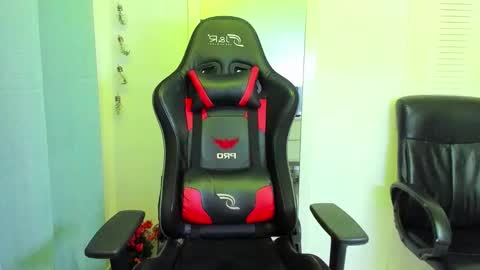 Snapshot of dage_19 chatting on 10/03/25, 05:37 my name is Jhon and I live in colombia online show from 10/03/25, 05:37