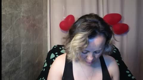 Snapshot of dagny_jo chatting on 03/05/25, 03:29 Lulu online show from 03/05/25, 03:29