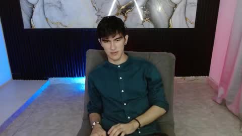 Snapshot of dah_veed chatting on 01/12/26, 12:32 dah_veed online show from 01/12/26, 12:32