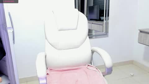 Dahian  online show from 10/28/25, 12:09