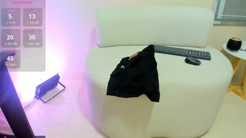 Dahian  online show from 04/24/26, 10:07