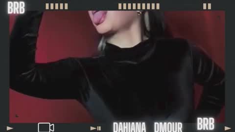 Dahiana  online show from 11/23/25, 04:51