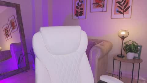 Dahiann Walcott online show from 05/18/26, 06:25