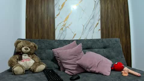 dahianaroa online show from 02/21/26, 01:01