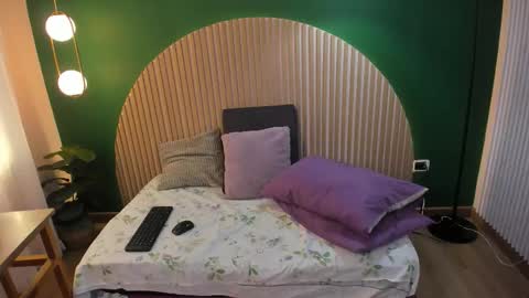 Dahiane Connor online show from 11/25/25, 11:32