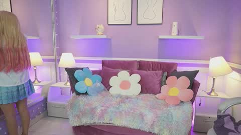 Dahlia Grey online show from 11/25/25, 11:43