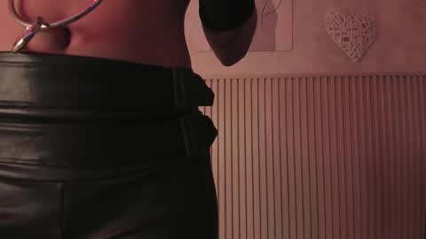 Daiana online show from 10/30/25, 09:26