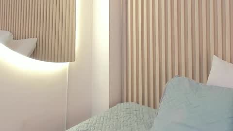 Daiana online show from 04/13/26, 07:41