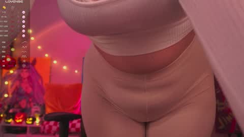 Snapshot of daien_halpert chatting on 10/28/25, 09:50 Cute DianaOnline mostly at 8pm-0000 am UK TimeTuesday and Wednesday off online show from 10/28/25, 09:50