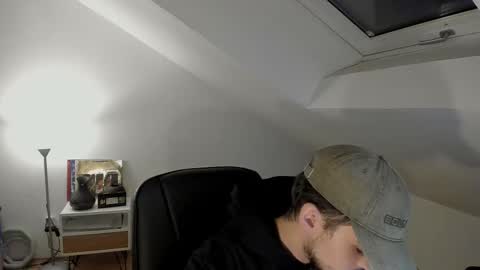 Daimon  online show from 10/28/25, 01:20