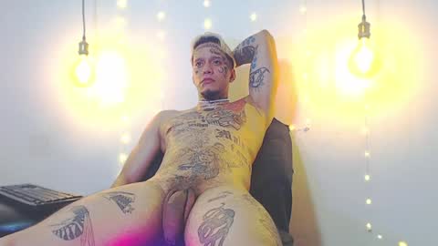 Snapshot of daimond_hope666 chatting on 01/24/25, 03:54 Daimond hope666 online show from 01/24/25, 03:54