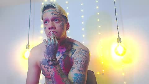 Snapshot of daimond_hope666 chatting on 01/26/25, 02:24 Daimond hope666 online show from 01/26/25, 02:24