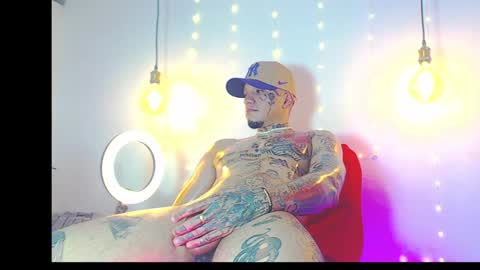 Snapshot of daimond_hope666 chatting on 02/03/25, 10:11 Daimond hope666 online show from 02/03/25, 10:11